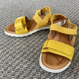 ✨EUC✨  Born • Yellow Velcro Sandals
